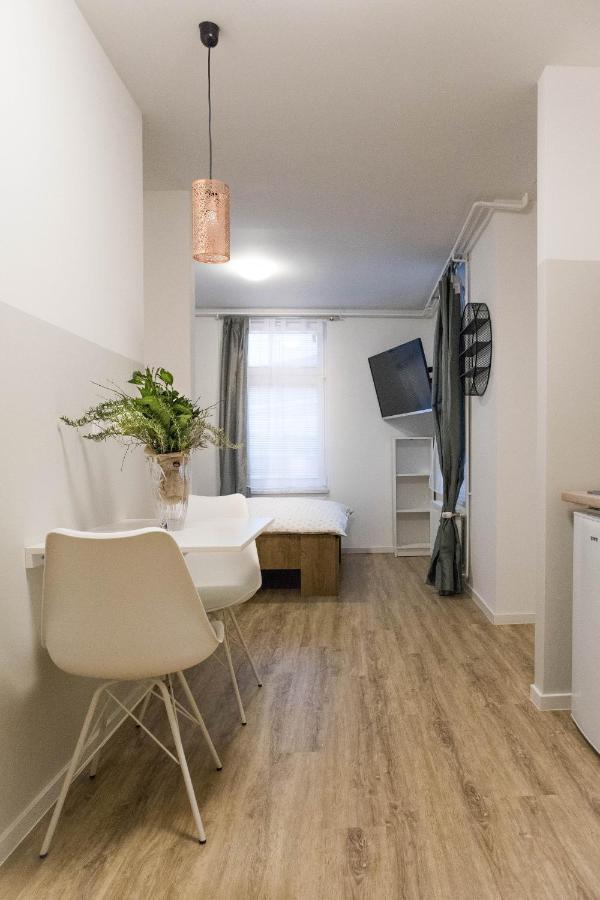 Jantar Apartmaji 新梅斯托 外观 照片